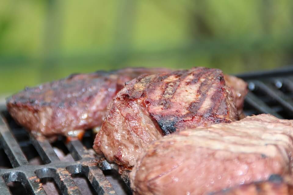 お肉